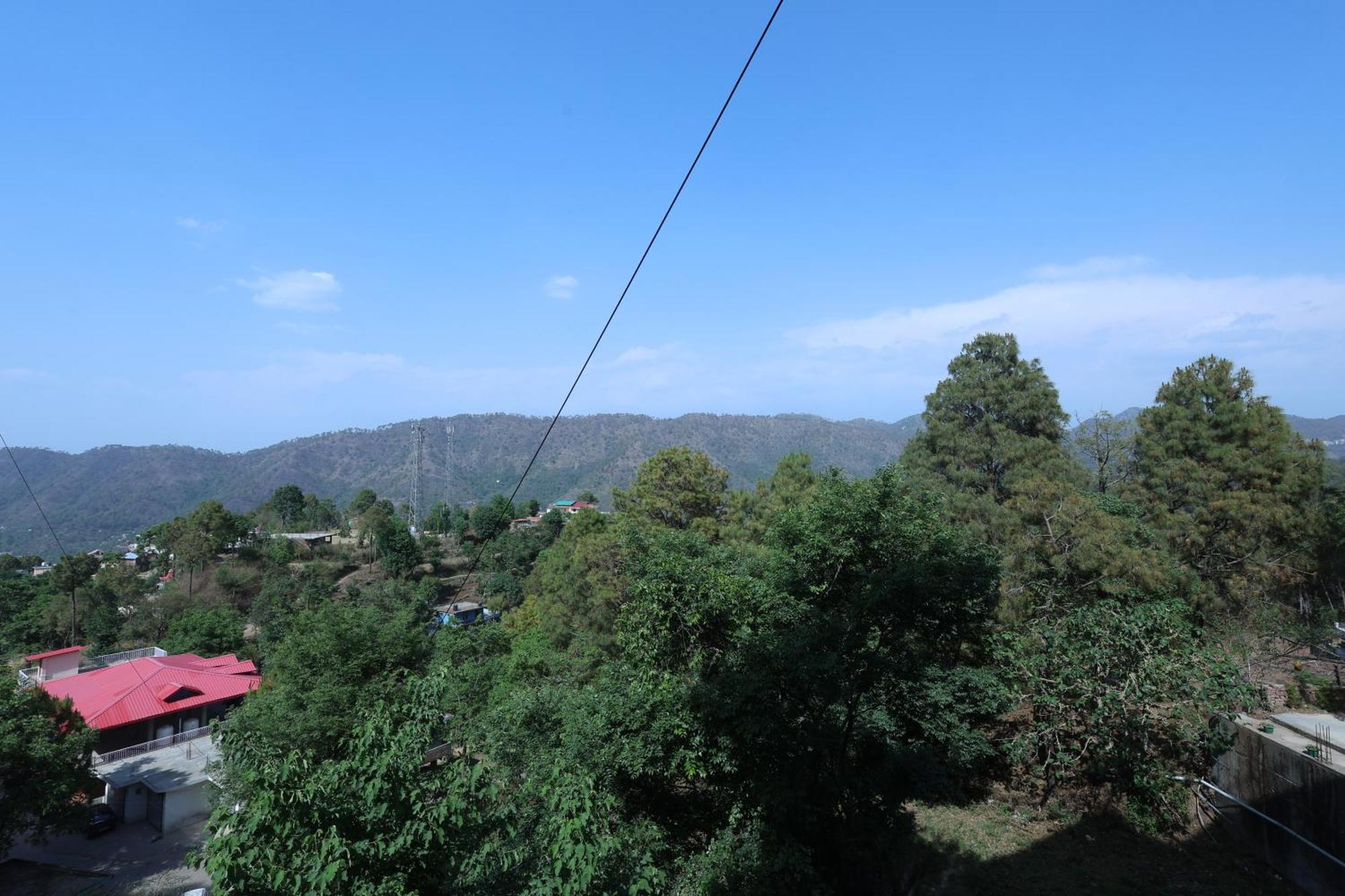 Cozy Heavenn 2Bhk I Kasauli I Mountain View 93O68I282O Lägenhet Exteriör bild